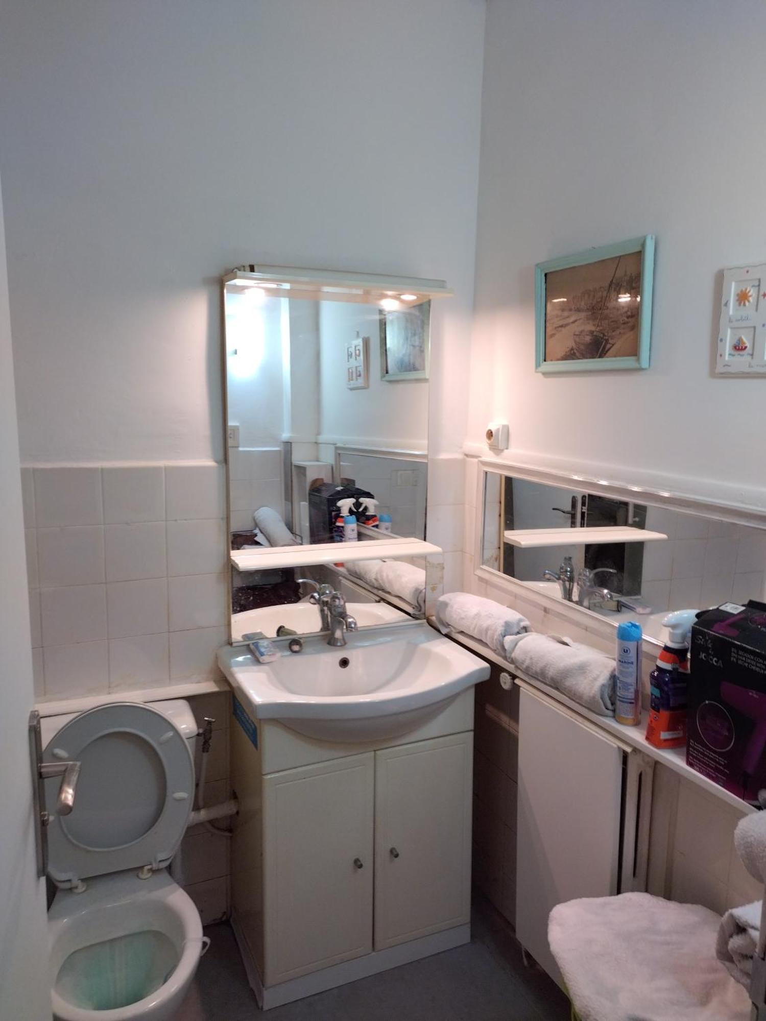 Apartment 2 Pieces Idealement Placee Dans Le Centre Menton